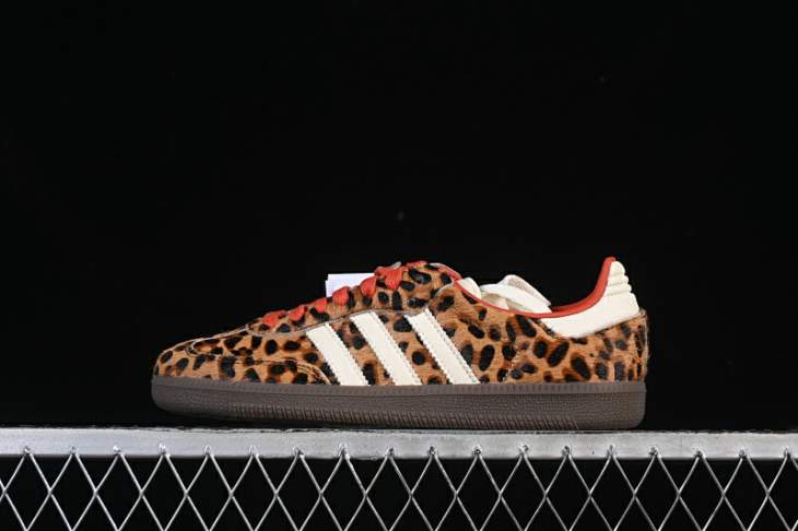Picture of Adidas Samba _SKUfw21170290477498074fw